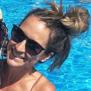 Meet your Posher, Stephanie